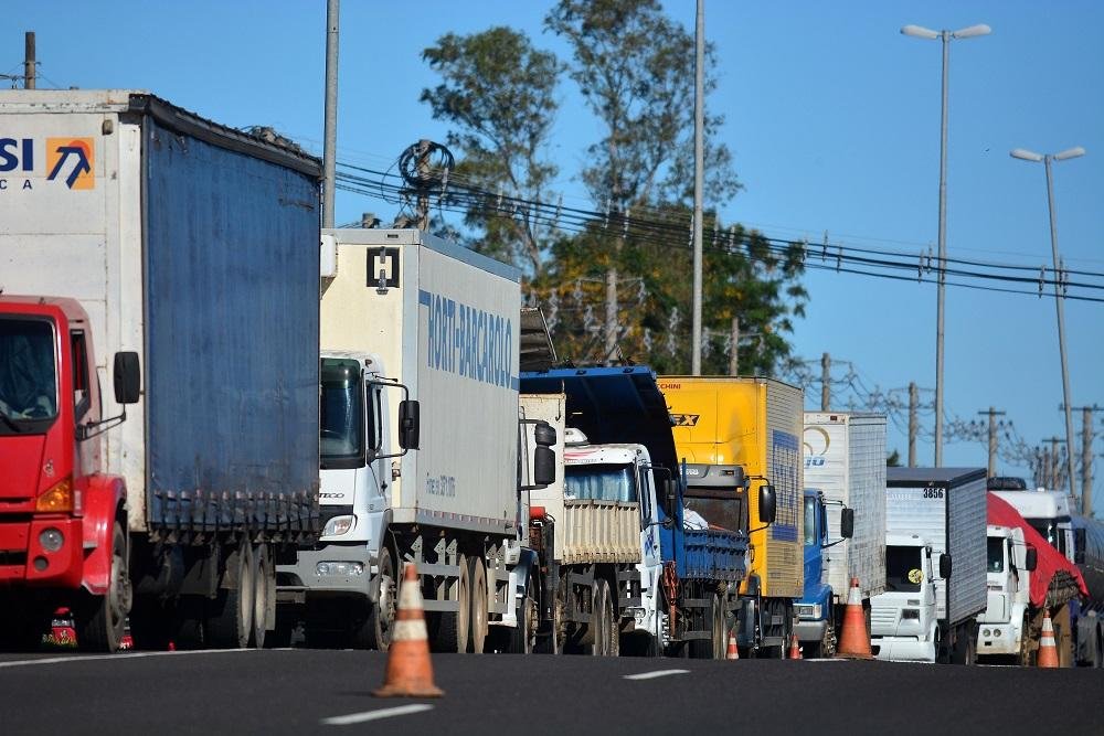 Governo federal ir&aacute; rever tabela de frete aprovada durante paralisa&ccedil;&atilde;o dos caminhoneiros