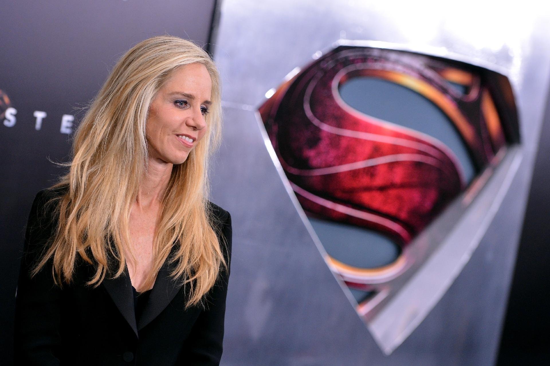 Diane Nelson deixa a presid&ecirc;ncia da DC Entertainment
