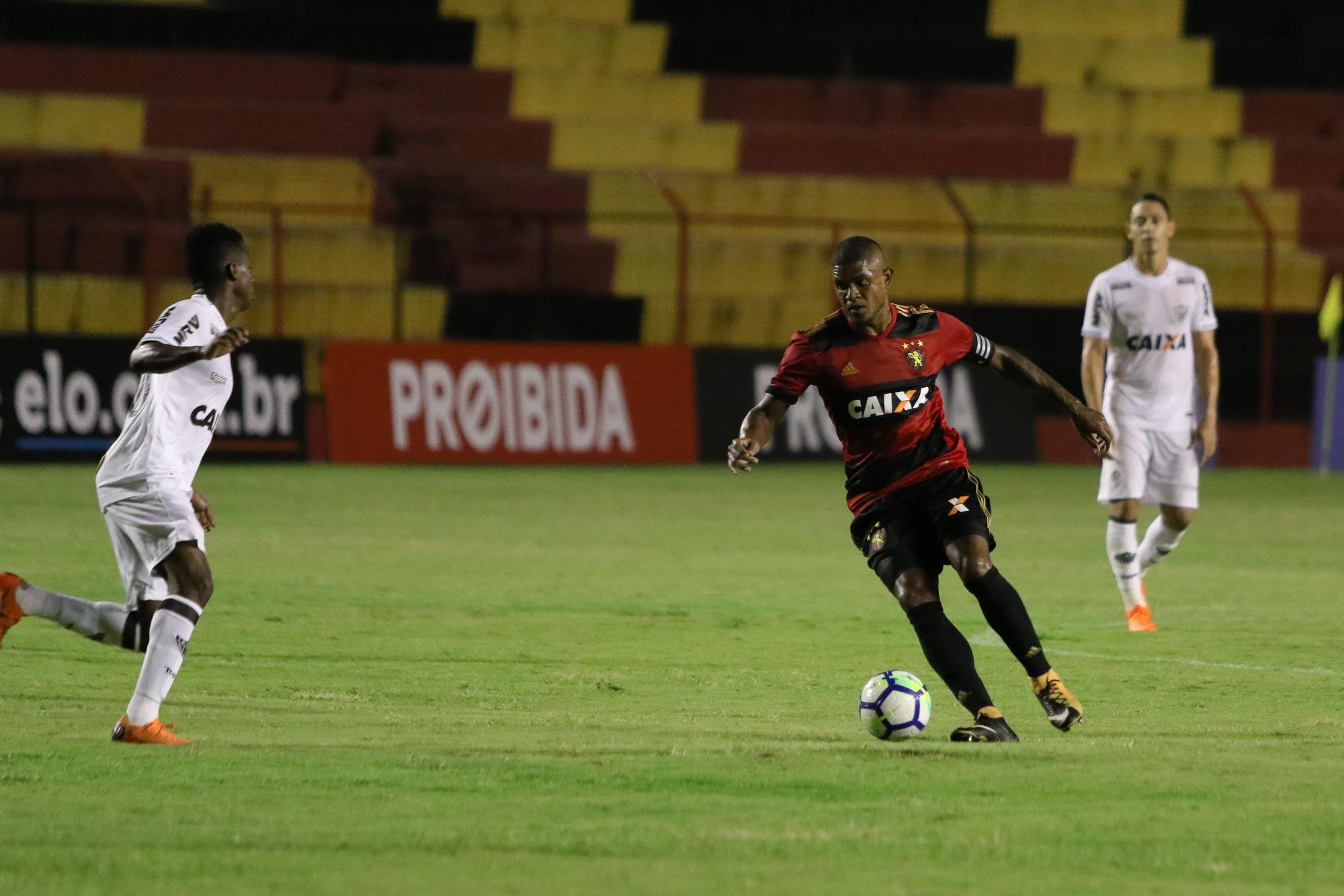 Alselmo aceitou proposta e ser&aacute; vendido pelo Inter