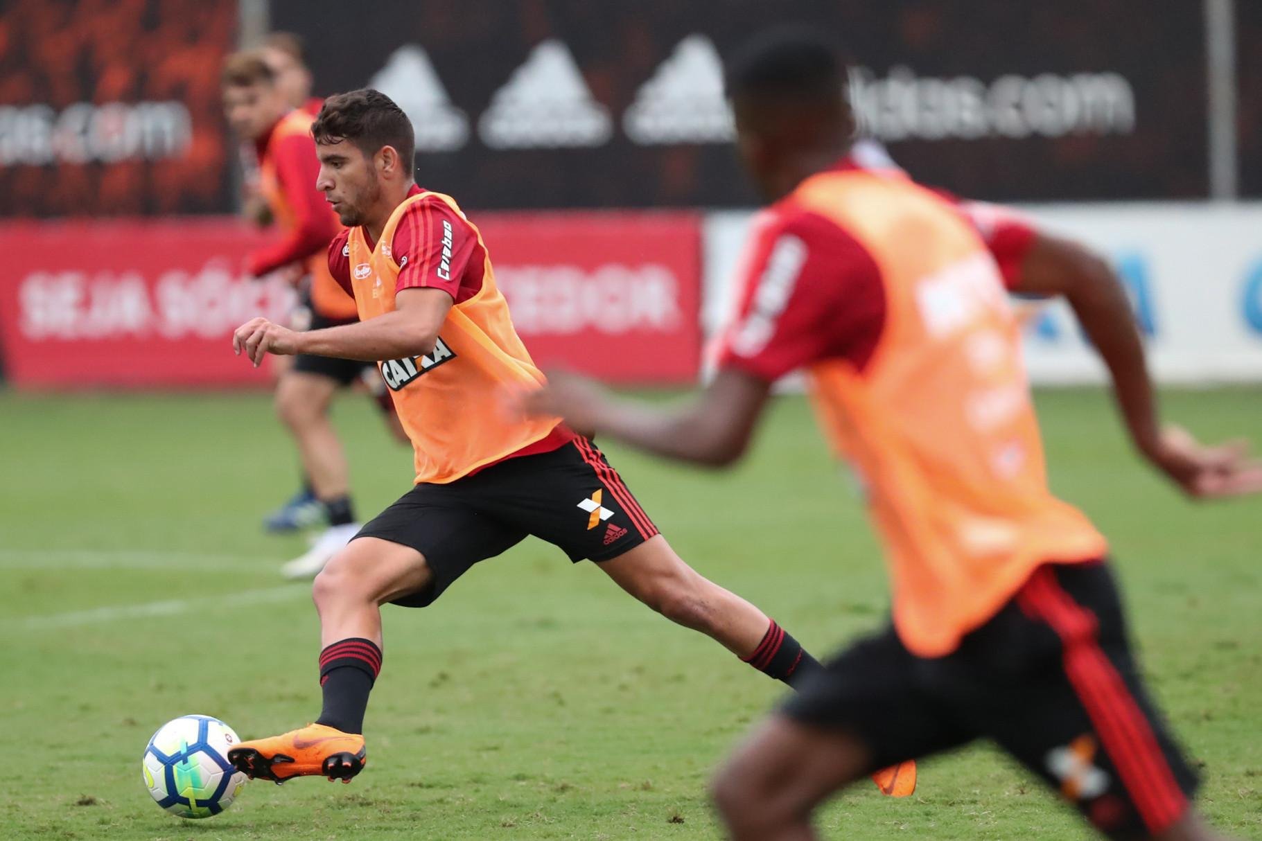 Pelo Brasileir&atilde;o, cl&aacute;ssico ser&aacute; disputado &agrave;s 20 horas, no est&aacute;dio Man&eacute; Garrincha, em Bras&iacute;lia