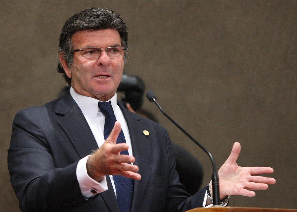 Fux firmou acordo contra fake news com 10 partidos