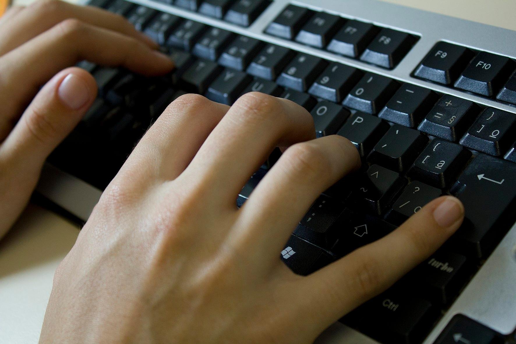 Objetivo &eacute; combater a propaga&ccedil;&atilde;o de not&iacute;cias falsas