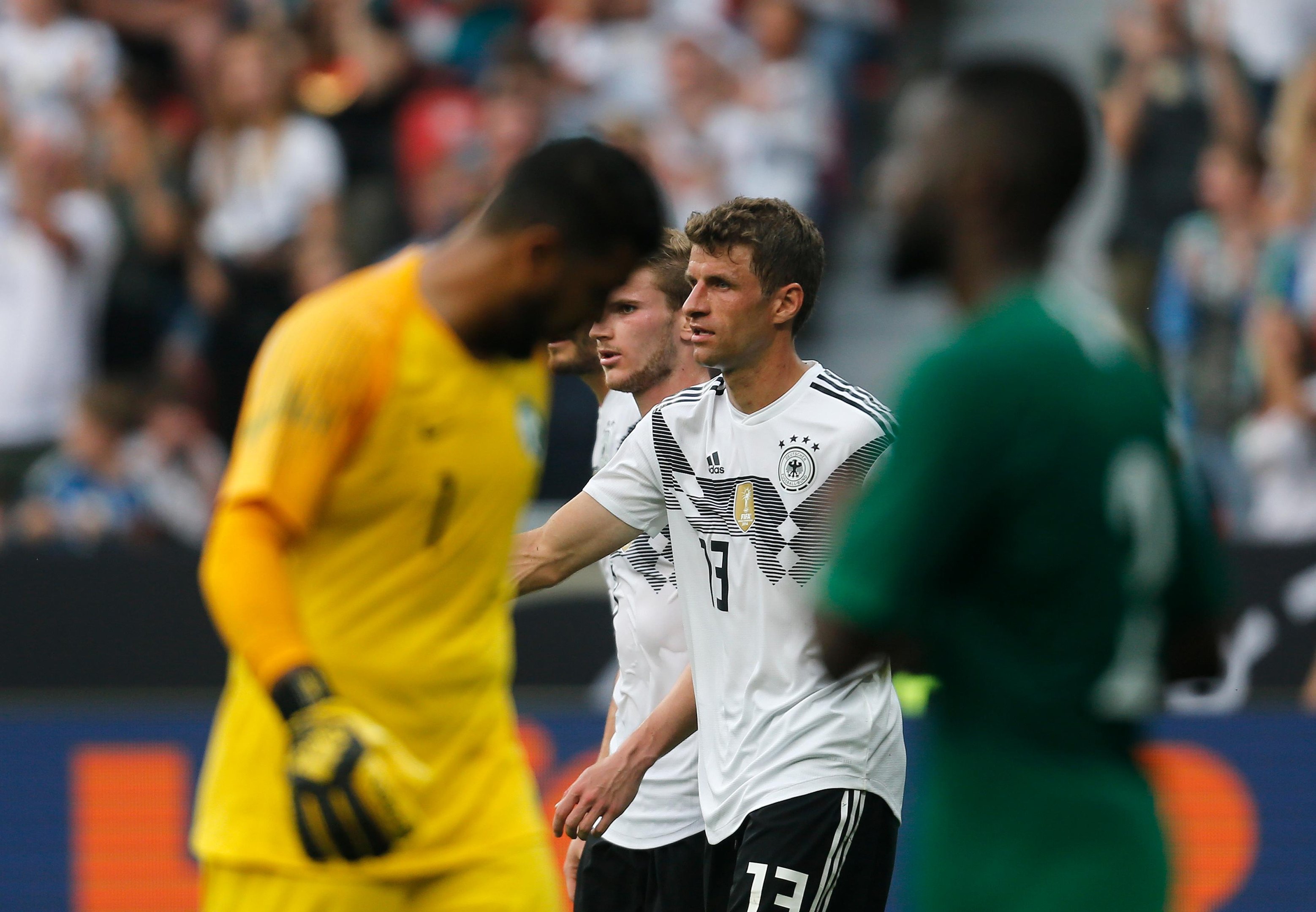 Partida terminou 2 a 1 para a tetracampe&atilde; mundial