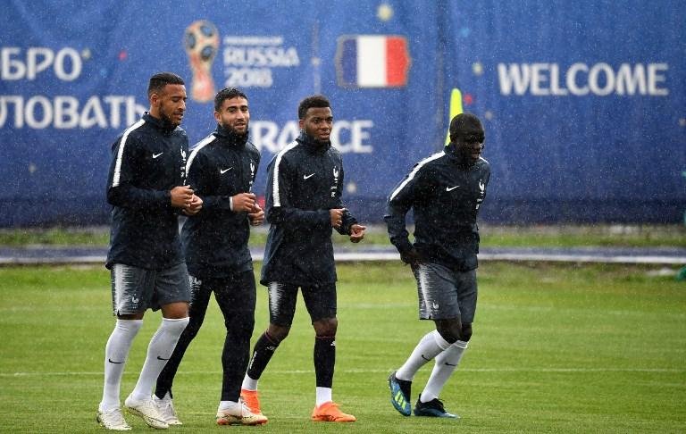 Fran&ccedil;a treina na R&uacute;ssia pela primeira vez de olho na Austr&aacute;lia