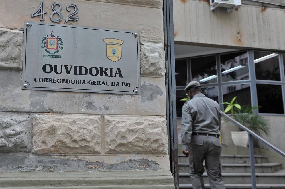 Opera&ccedil;&atilde;o da BM confirma dez presos por suposto envolvimento com tr&aacute;fico no RS