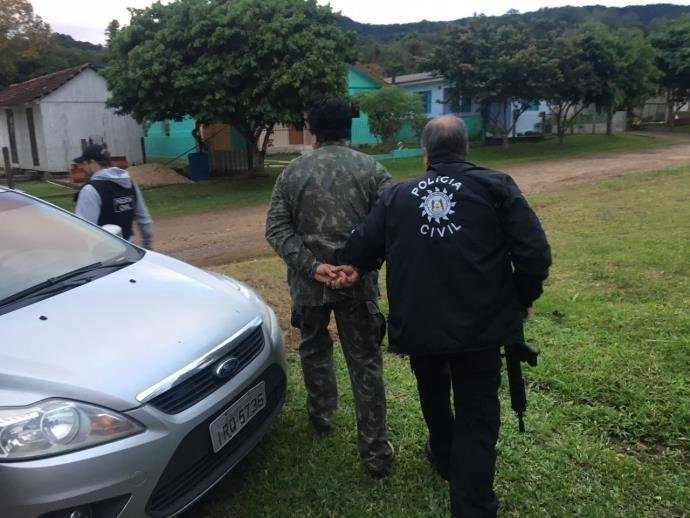 Opera&ccedil;&atilde;o prendeu cinco pessoas por suspeita de organiza&ccedil;&atilde;o criminosa