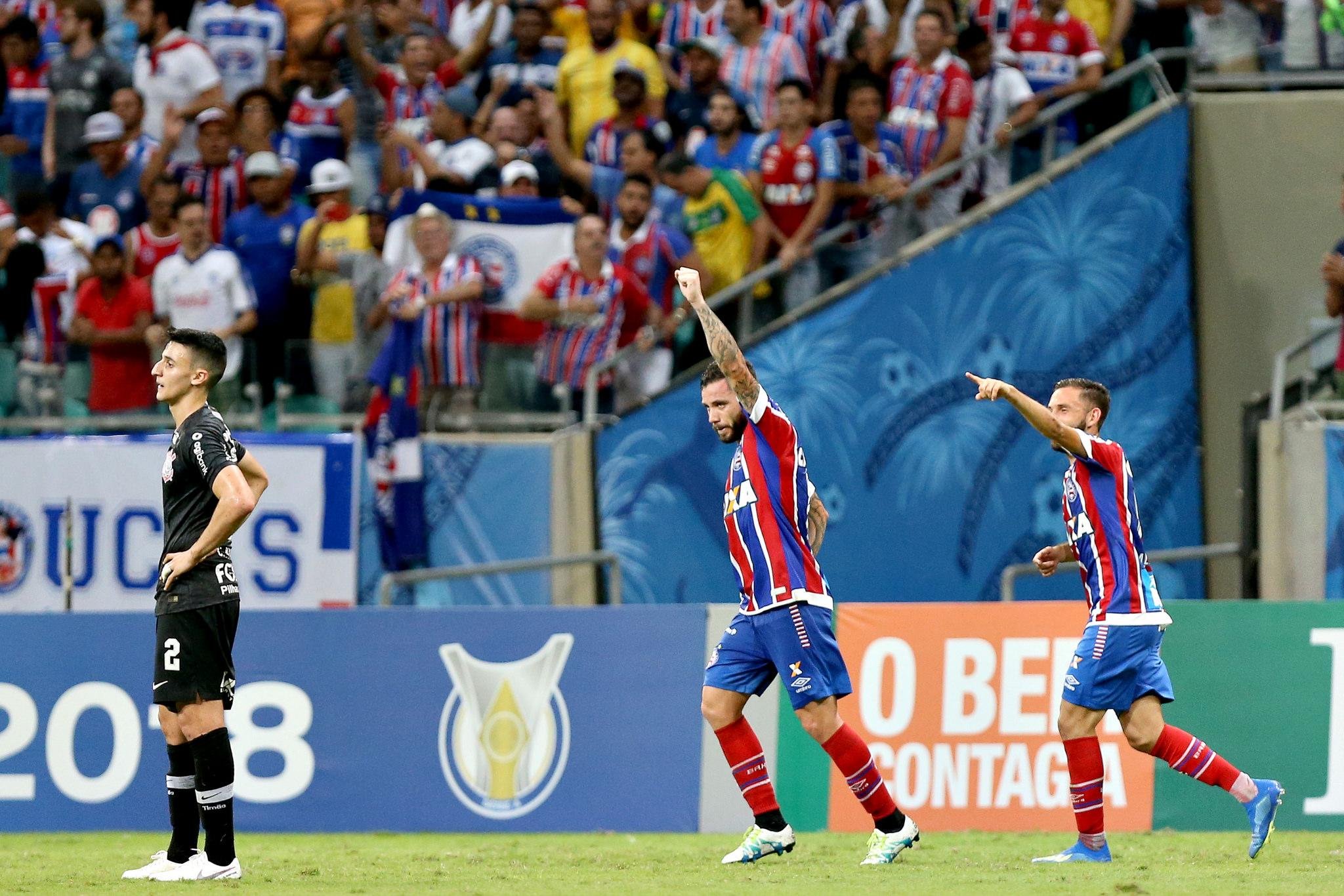 Bahia marca no fim e vence Corinthians 