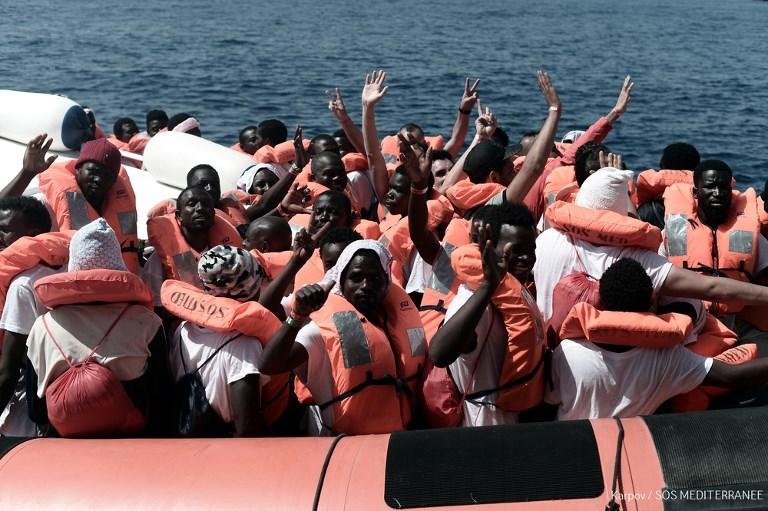 Embarca&ccedil;&atilde;o humanit&aacute;ria seguir&aacute; por costa leste de Sardenha