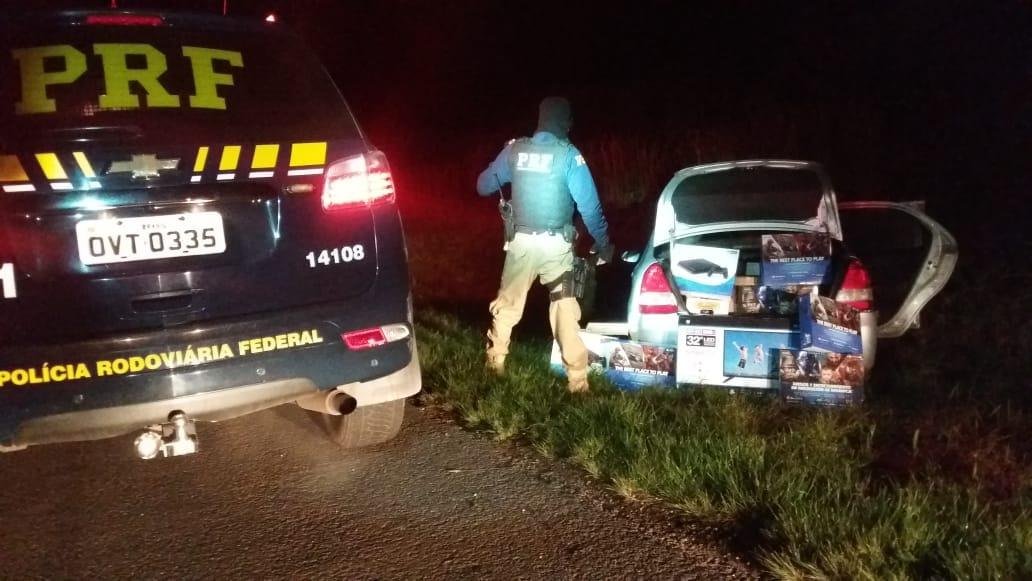 Carga de eletr&ocirc;nicos apreendida pela PRF