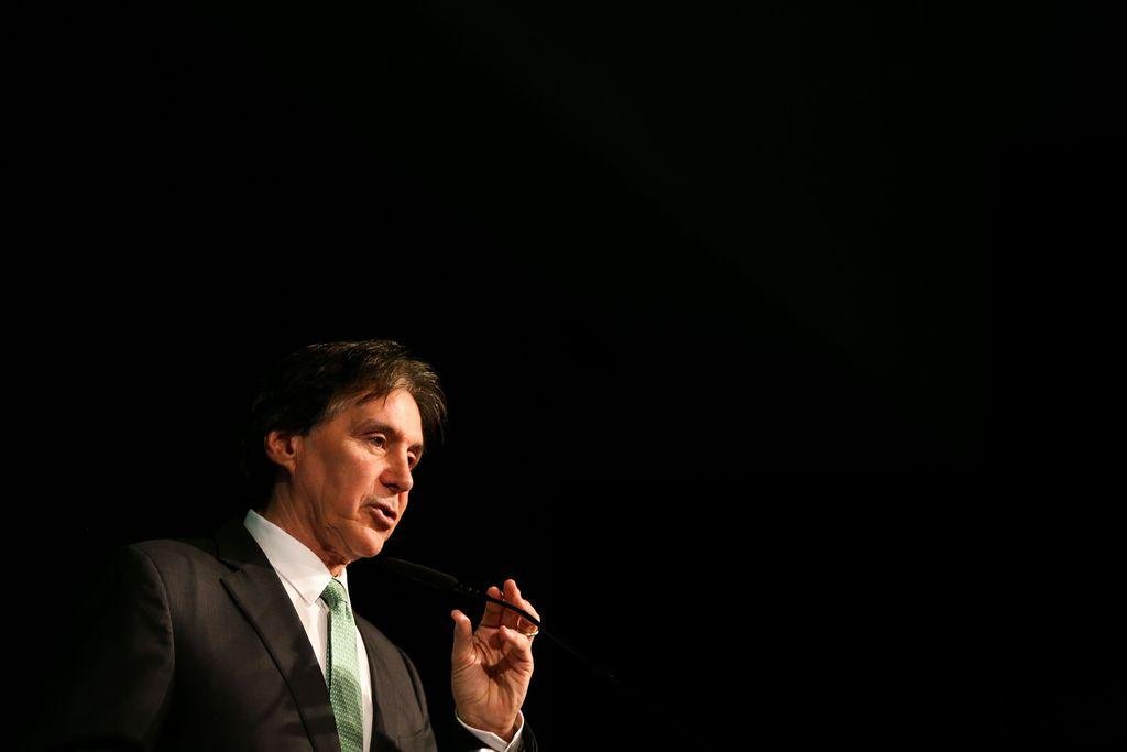 Eun&iacute;cio retornou &agrave; capital federal &agrave;s pressas, ap&oacute;s cancelar a participa&ccedil;&atilde;o em um evento em sua base eleitoral