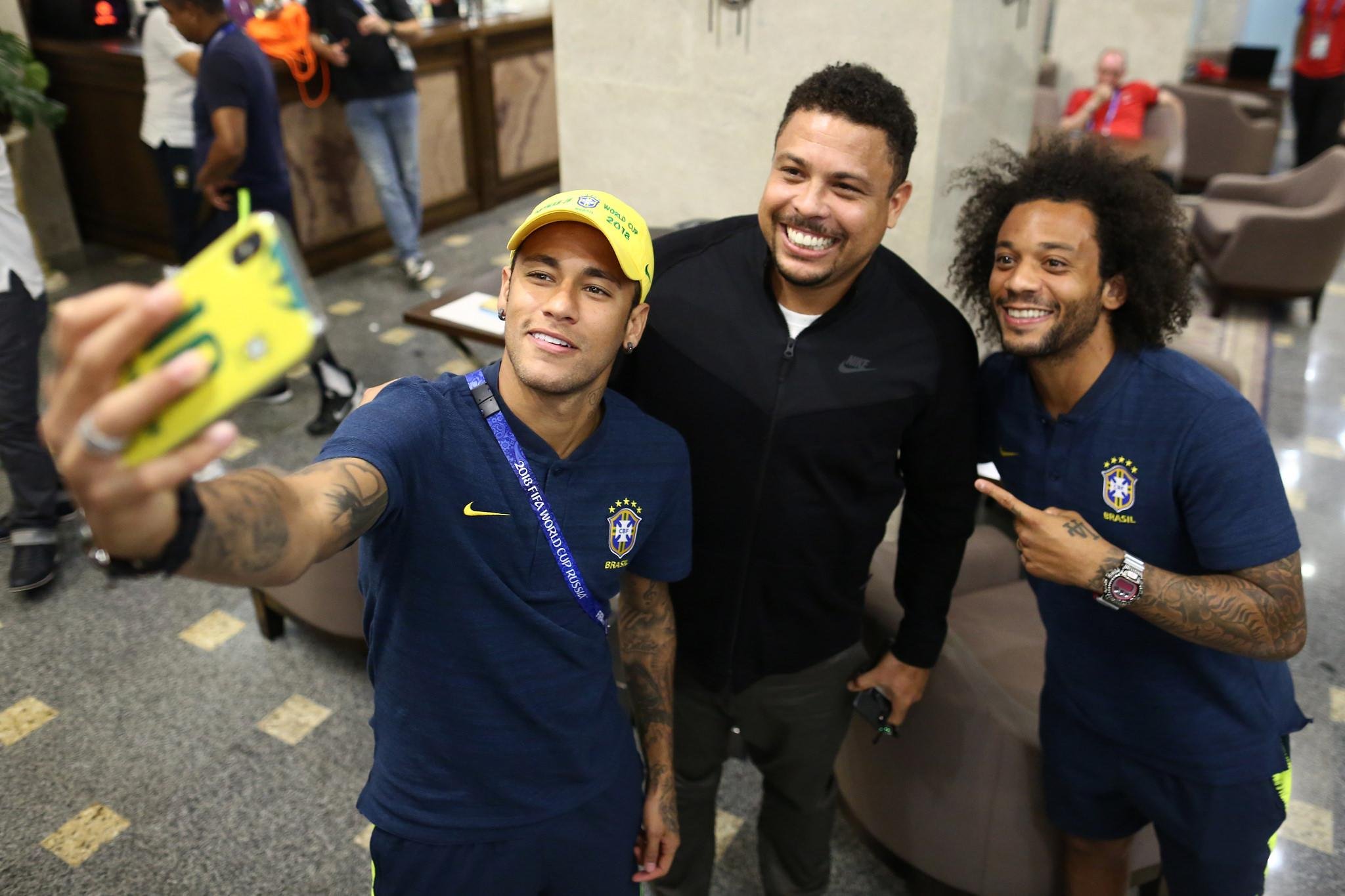 Ronaldo visitou hotel da delega&ccedil;&atilde;o do Brasil, em Rostov