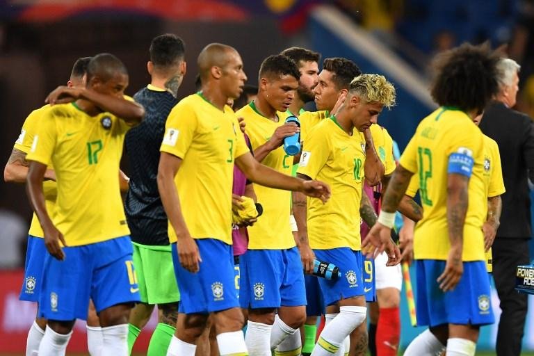 Jogadores lamentaram empate contra a Su&iacute;&ccedil;a, em Rostov