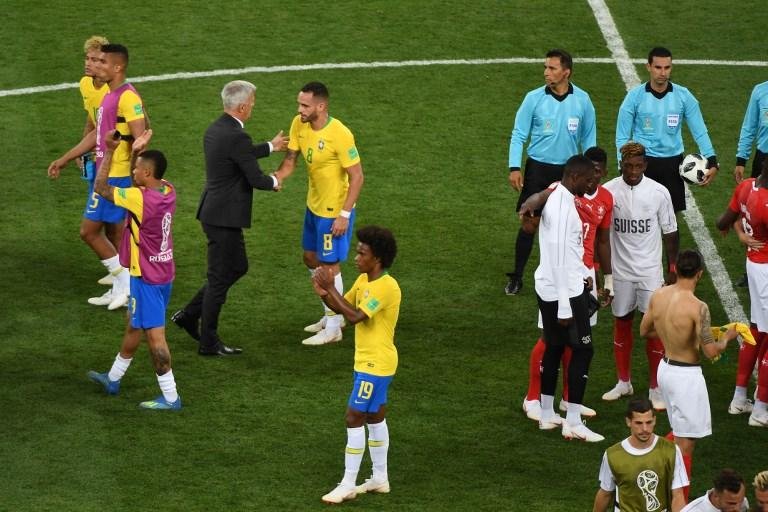 Brasil chegou ao terceiro jogo seguido sem vit&oacute;ria em Copas