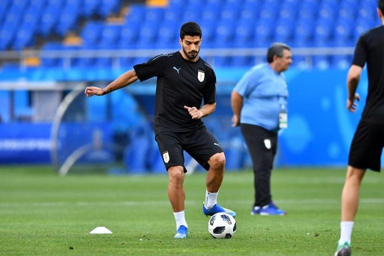 Su&aacute;rez volta a comandar o ataque do Uruguai