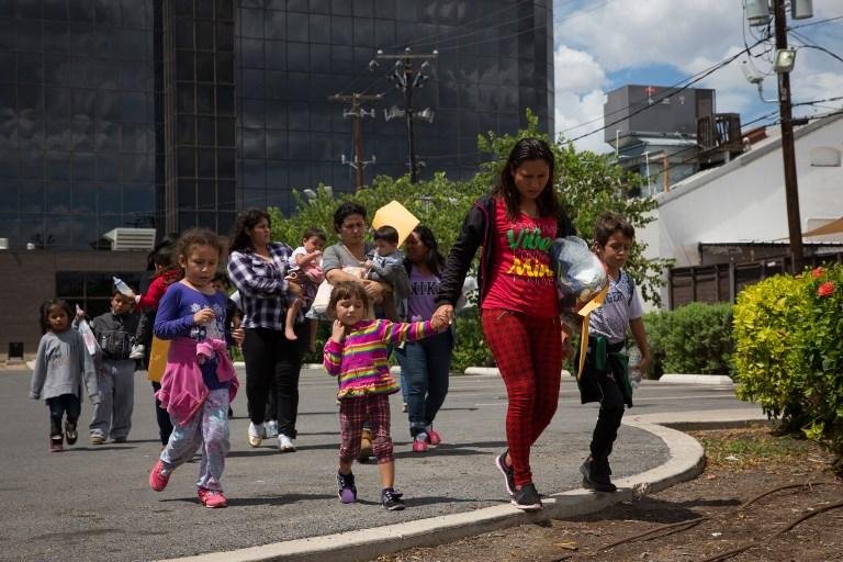 Reunir pais e filhos separados na fronteira EUA-M&eacute;xico ser&aacute; &aacute;rdua e complexa tarefa