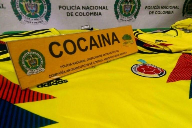 Apreendidas camisetas da sele&ccedil;&atilde;o colombiana impregnadas com coca