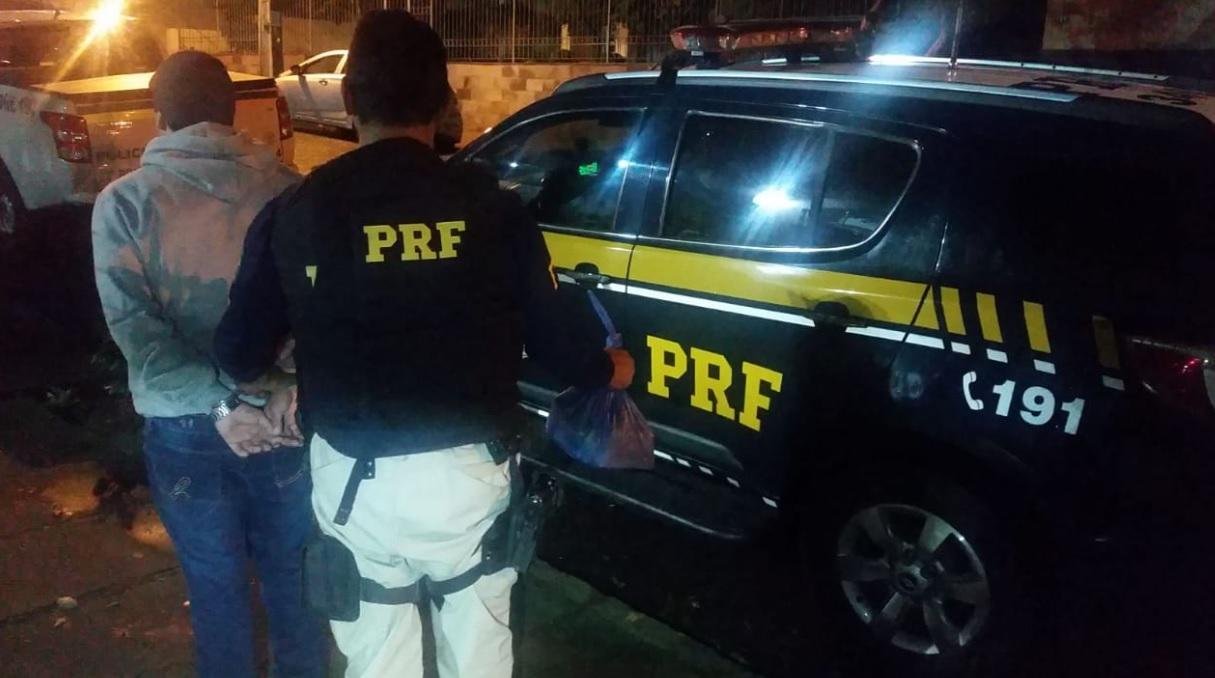 Homem &eacute; preso com meio quilo de maconha e ecstasy em Lajeado 