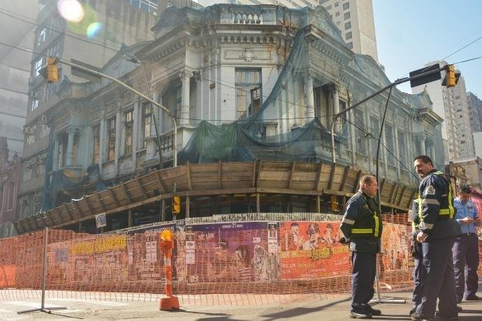 Bloqueio no entorno da Casa Azul come&ccedil;ou no fim de maio