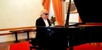 Pianista é reconhecido e homenageado pela sua contribuição cultural para a capital gaúcha