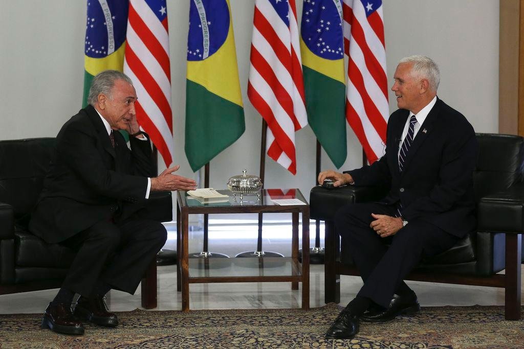Presidente avalia enviar avi&atilde;o da FAB para retirada de crian&ccedil;as detidas