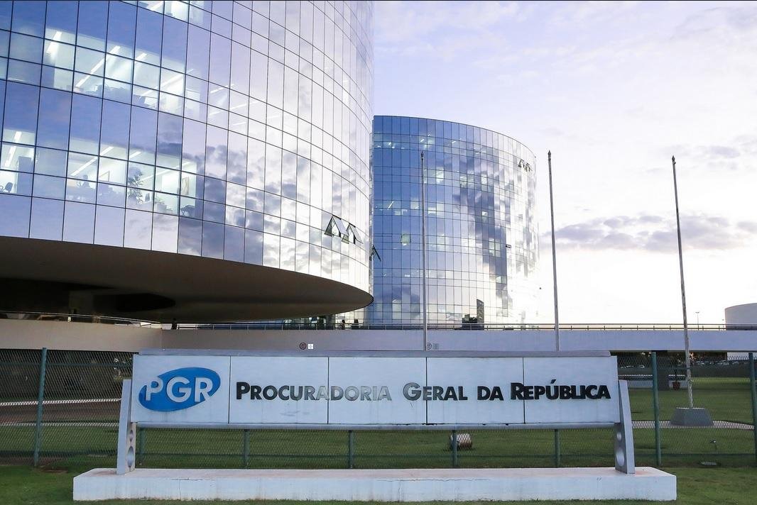 Dezenas de confedera&ccedil;&otilde;es pedem &agrave; corte retorno da taxa obrigat&oacute;ria aos trabalhadores