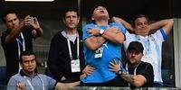 Maradona diz estar bem depois de passar mal durante Argentina e Nigéria