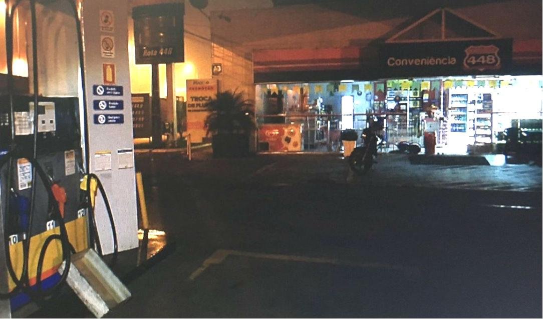 Tiroteio em posto termina com suspeito de assalto morto em Sapucaia do Sul 