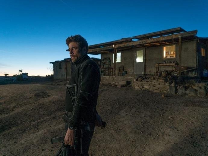 Benicio del Toro volta para nova miss&atilde;o em "Sic&aacute;rio - Dia do Soldado" 