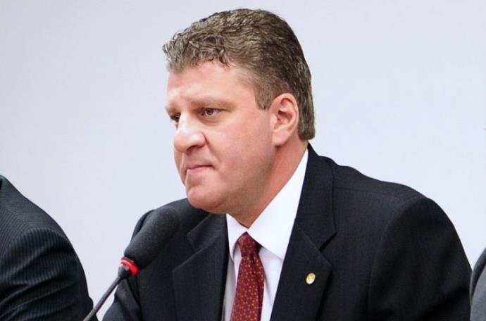 Jos&eacute; Ot&aacute;vio Germano pode ser proibido de se candidatar 