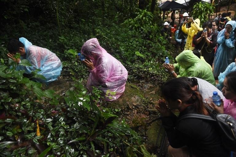 Sexto dia de buscas de crian&ccedil;as desaparecidas em caverna da Tail&acirc;ndia