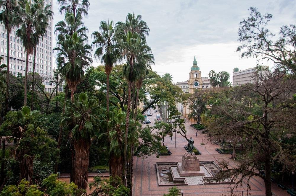 Porto Alegre ter&aacute; sol e nuvens neste s&aacute;bado