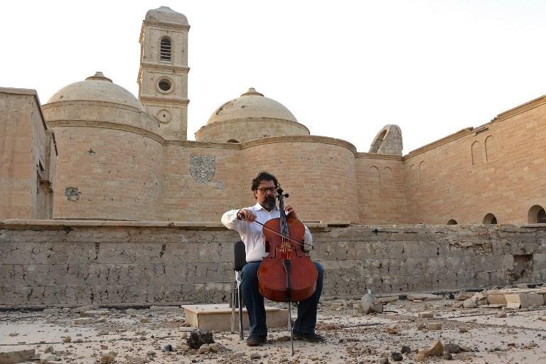 Concerto de m&uacute;sica celebra a paz em cidade em ru&iacute;nas no Iraque
