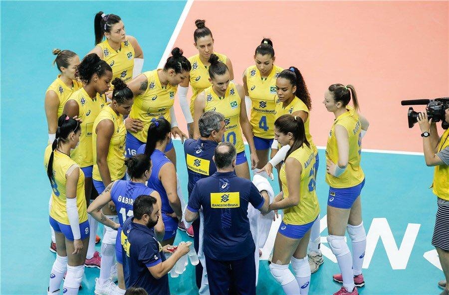 Turquia venceu o Brasil por 3 sets a 0
