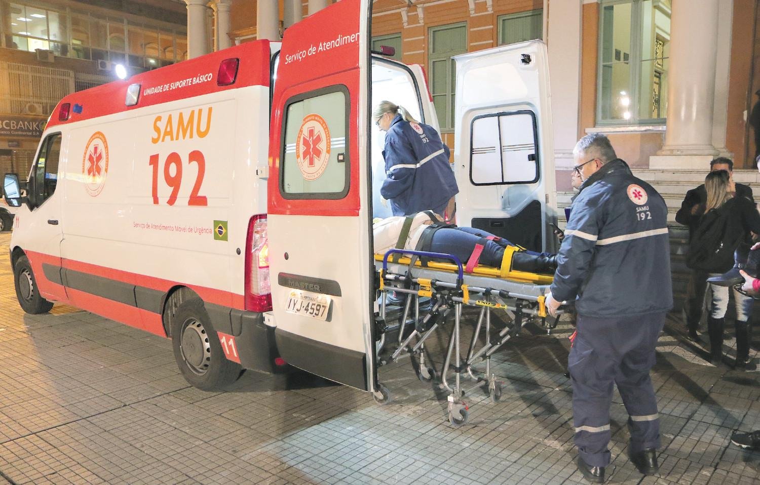 Servi&ccedil;os de ambul&acirc;ncia tem papel essencial e enfrentam obst&aacute;culos log&iacute;sticos