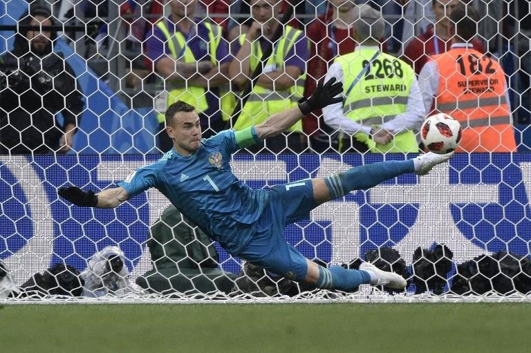 Goleiro Akinfeev foi o her&oacute;i russo