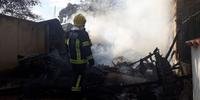 Incêndio destruiu duas casas na zona Leste de Porto Alegre