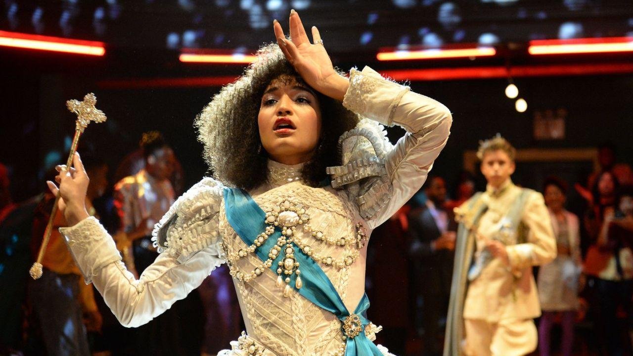 "Pose" retrata os bailes realizados em festas LGBT dos anos 1980 em Nova Iorque
