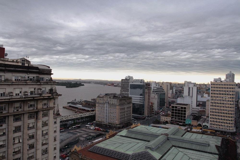 Porto Alegre tem previs&atilde;o de sol e nuvens nesta ter&ccedil;a-feira