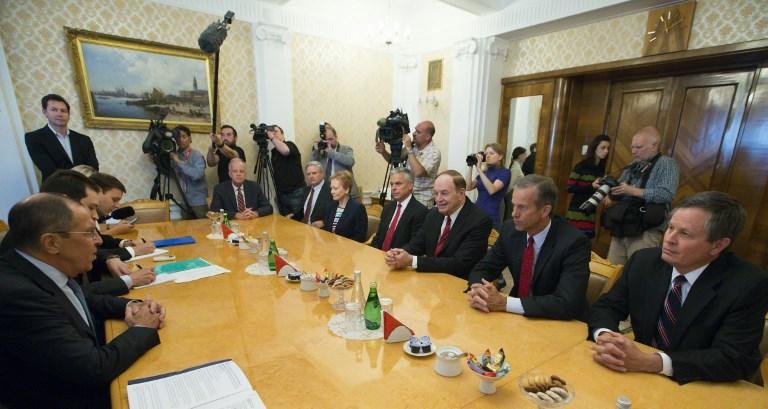 Chanceler russo recebe senadores americanos antes reuni&atilde;o de Trump e Putin