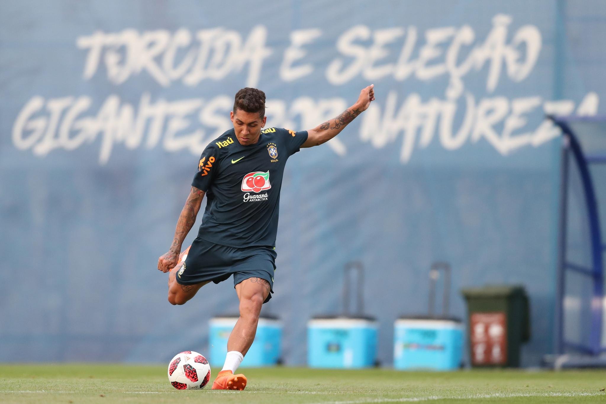 Firmino participou de treino da Sele&ccedil;&atilde;o