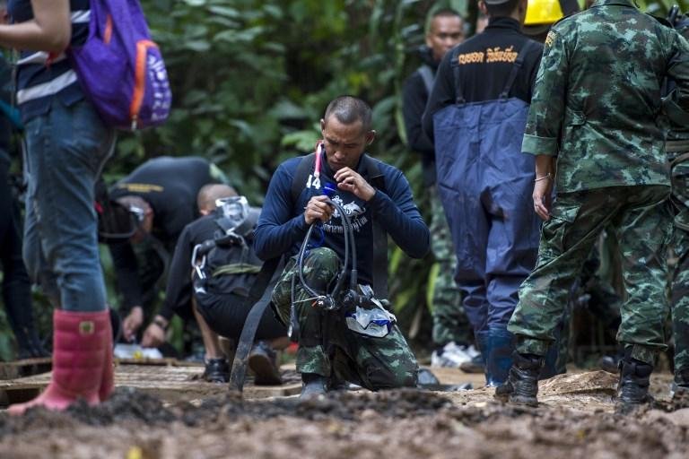 Opera&ccedil;&atilde;o de resgate &eacute; preparada na Tail&acirc;ndia