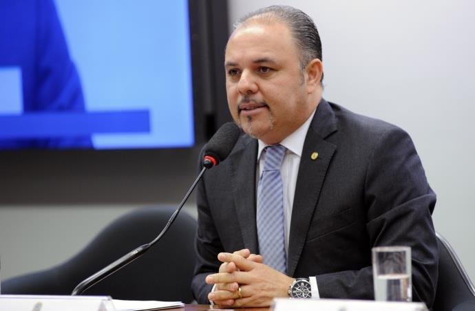 Relator n&atilde;o entregou texto final em que apresentaria a proposta