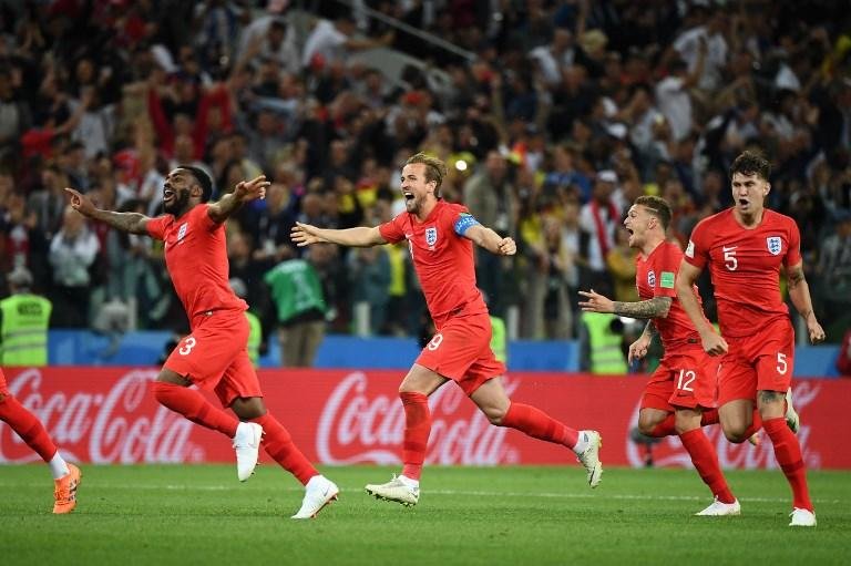 Ingleses comemoram a classifica&ccedil;&atilde;o para as quartas de final