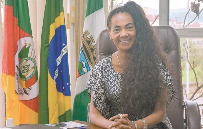 Prefeita de Dois Irm&atilde;os, no Vale do Sinos, T&acirc;nia Terezinha da Silva &eacute; uma das 34 mulheres &agrave; frente de munic&iacute;pios no RS