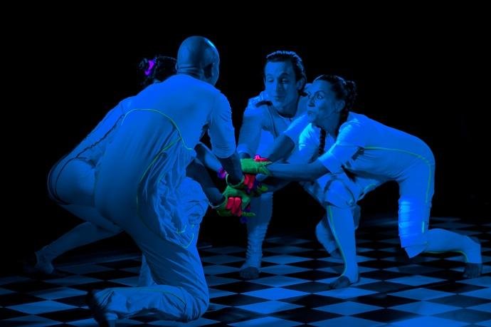 Muovere Cia de Dan&ccedil;a promove atividades do projeto "T&oacute;in Dancinf&acirc;ncia" em Porto Alegre