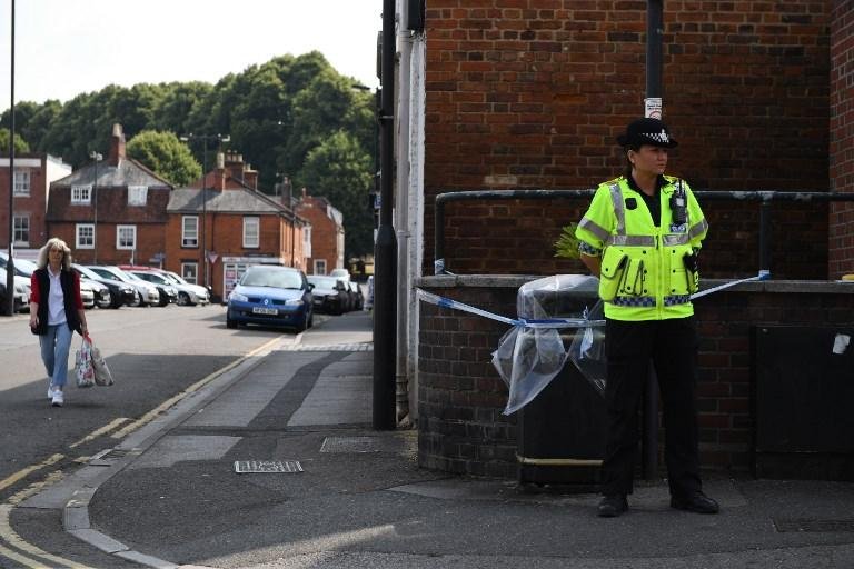 Investigadores aceleram busca por objeto que teria envenenado casal brit&acirc;nico 