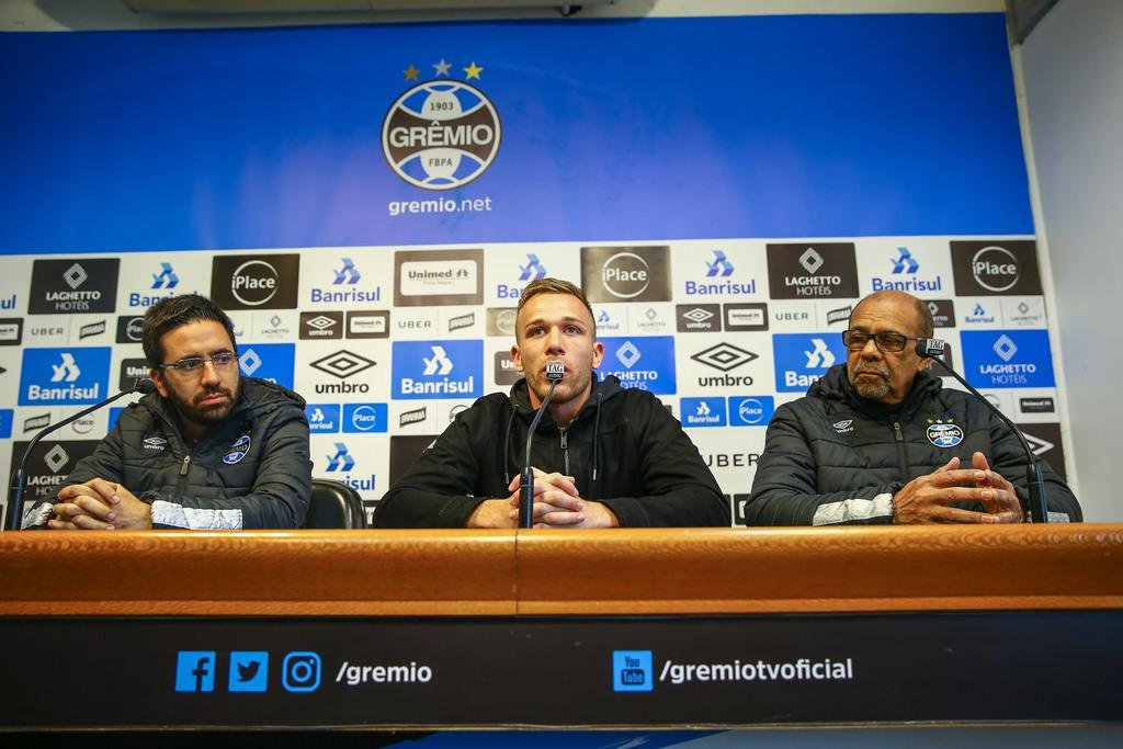 Andr&eacute; Zanotta e Deco Nascimento revelaram que clube apostar&aacute; no grupo do Gr&ecirc;mio