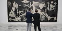 Rei Felipe VI e Obama visitam obra de Pablo Picasso