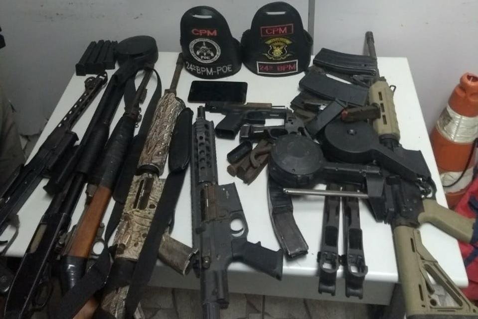 Homem foi preso e grande quantidade de drogas apreendida