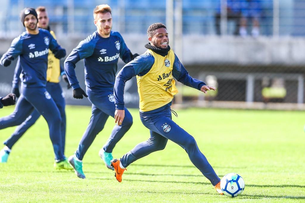 Gr&ecirc;mio treinou sem Maicon, Michel e Alisson nesta ter&ccedil;a-feira